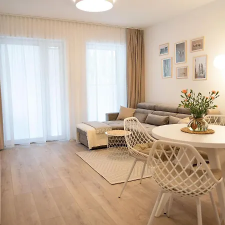 Comfortable Apartment, Year-round Pool *