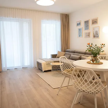 Апартаменты Comfortable Apartment, Year-round Pool Поберово