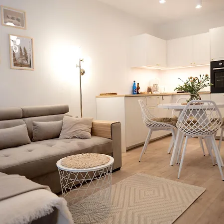 Апартаменты Comfortable Apartment, Year-round Pool Поберово