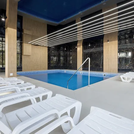 Comfortable Apartment, Year-round Pool Апартаменты *